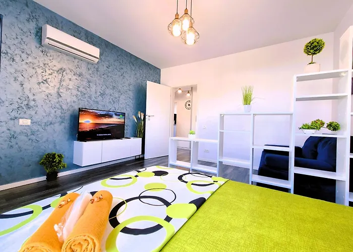 Chique Studio Near Mall Plaza Bucureşti